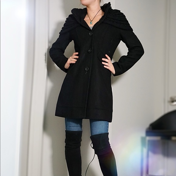 Leila Coat - Picture 6 of 6